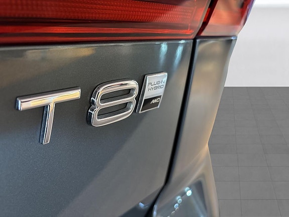 Volvo XC60 10 of 24