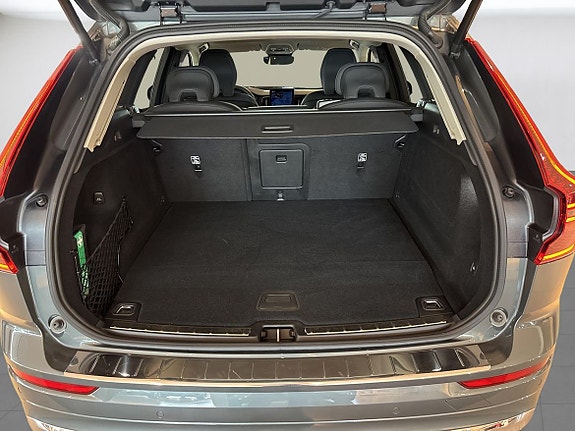 Volvo XC60 12 of 24