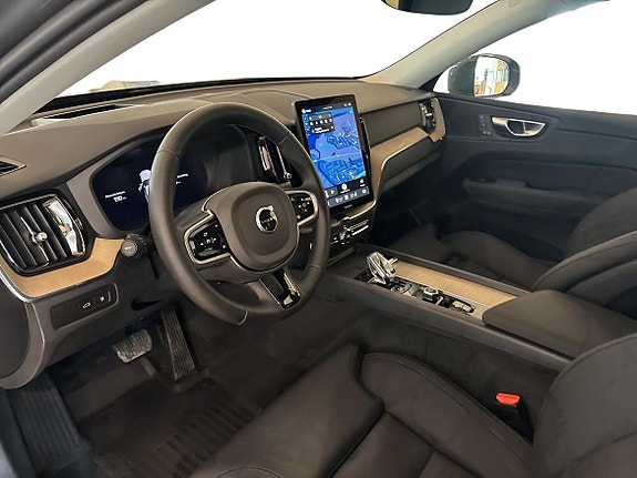 Volvo XC60 6 of 24