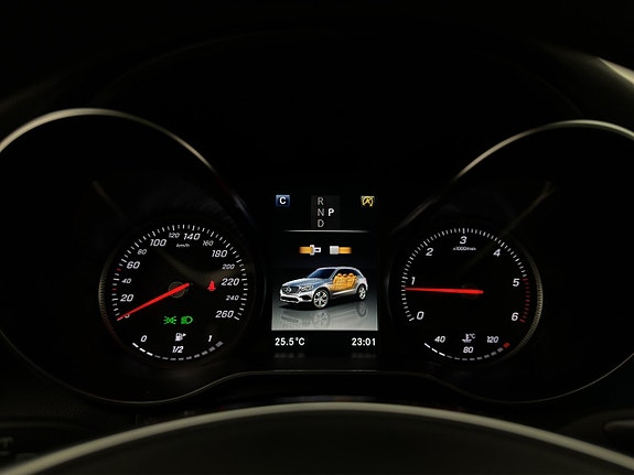 Mercedes-Benz GLC250 d 15 of 30