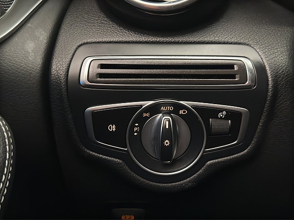 Mercedes-Benz GLC250 d 30 of 30