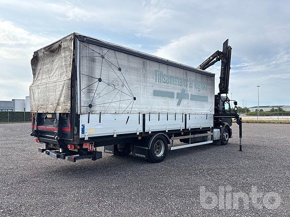 Kranbil VOLVO FL 4x2 -PALFINGER Kran 5 of 6