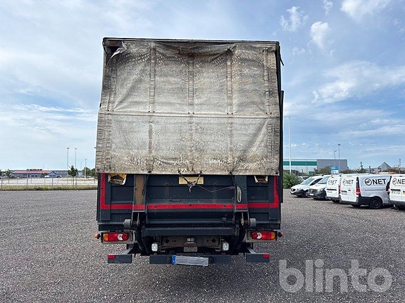 Kranbil VOLVO FL 4x2 -PALFINGER Kran 6 of 6
