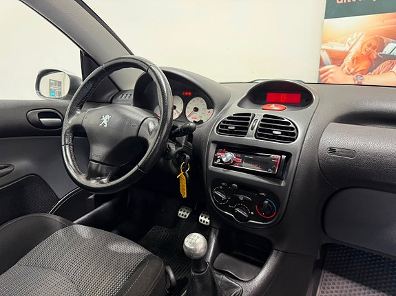 Peugeot 206 CC 2 of 19