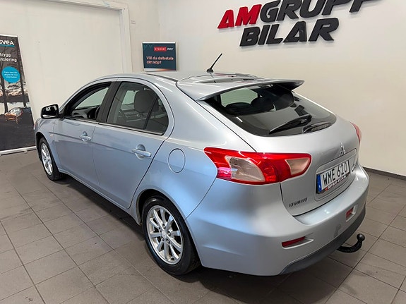 Mitsubishi Lancer 13 of 17