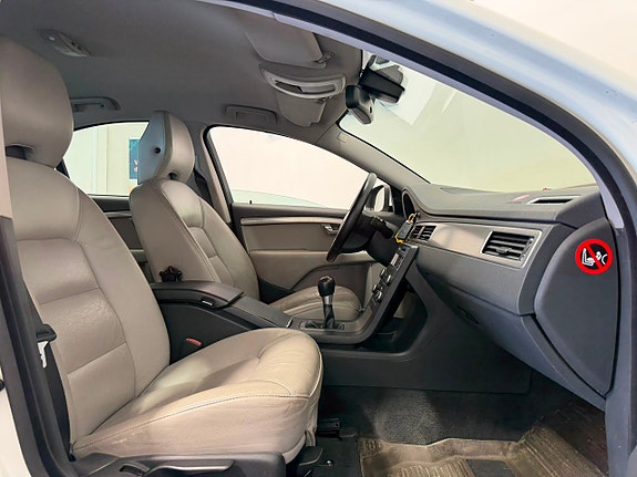 Volvo S80 9 of 23