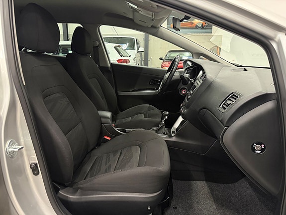 Kia Ceed 13 of 20