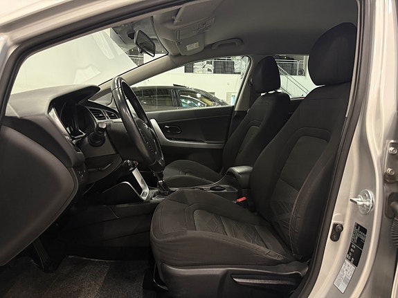 Kia Ceed 11 of 20