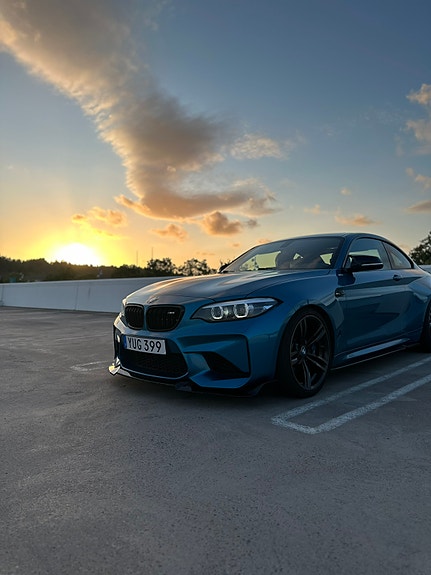 BMW M2 2 of 9