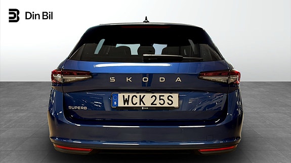 Skoda Superb 5 of 12