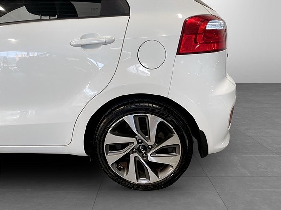Kia Rio 14 of 15