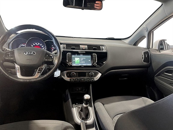 Kia Rio 6 of 15