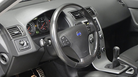 Volvo V50 8 of 14