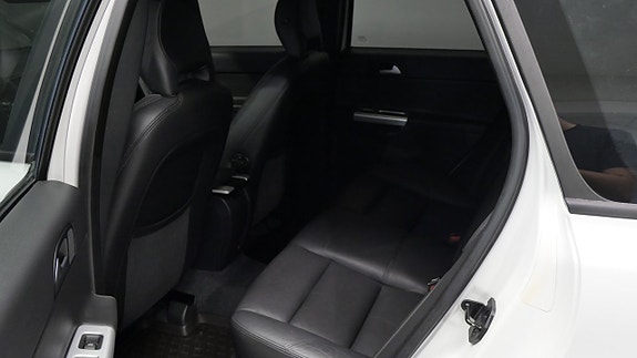 Volvo V50 9 of 14