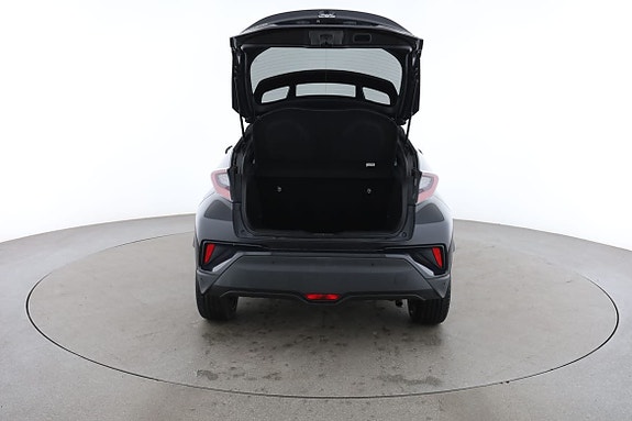 Toyota C-HR 17 of 30