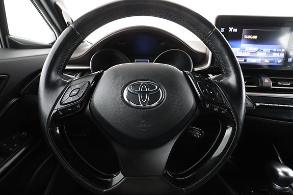 Toyota C-HR 19 of 30