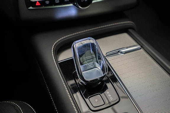 Volvo XC90 23 of 30
