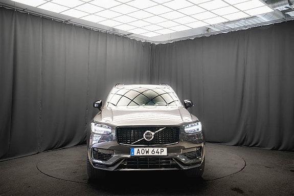 Volvo XC90 4 of 30