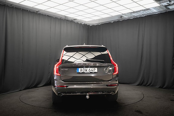 Volvo XC90 8 of 30