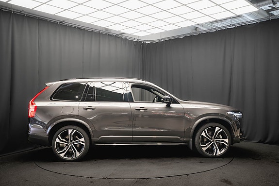 Volvo XC90 6 of 30
