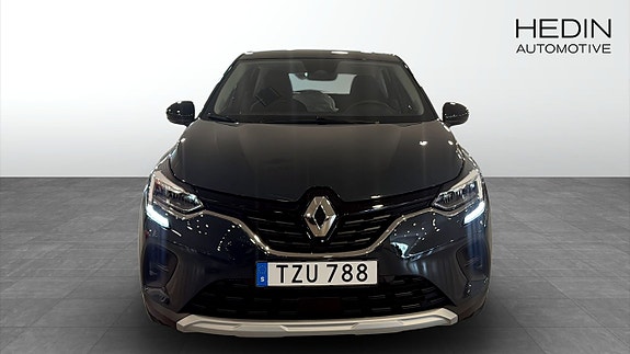 Renault Captur 8 of 12