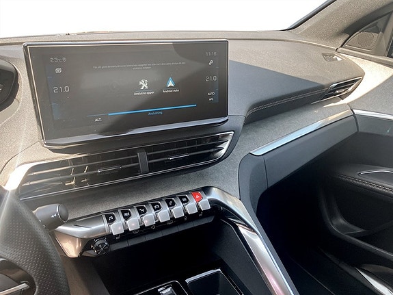 Peugeot 3008 9 of 15