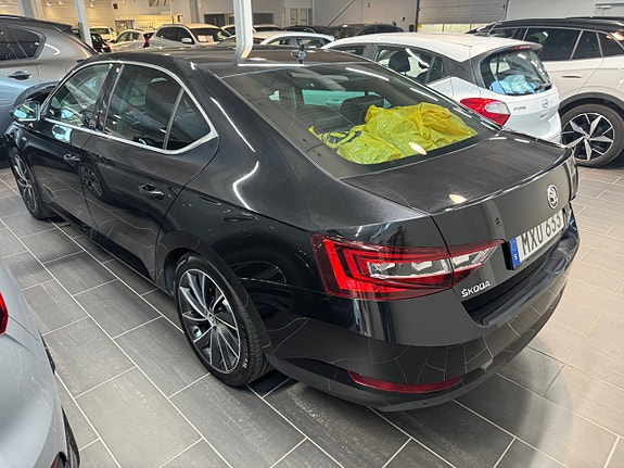 Skoda Superb 5 of 13