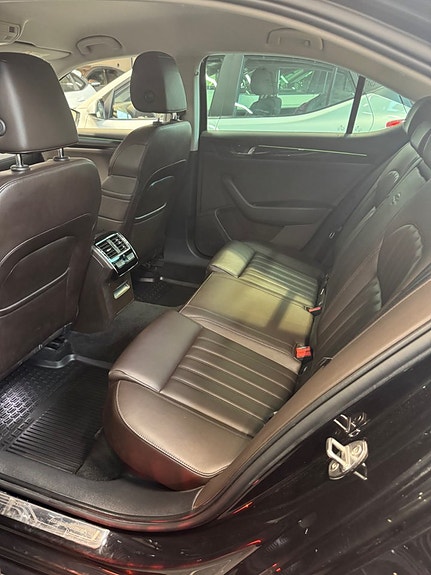 Skoda Superb 4 of 13