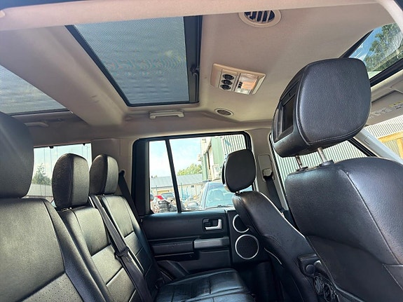 Land Rover Discovery 16 of 24