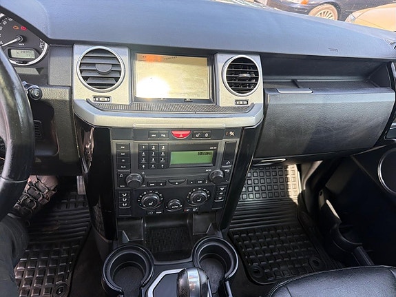 Land Rover Discovery 11 of 24