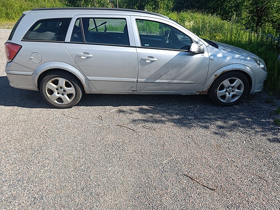Opel Astra 3 of 8