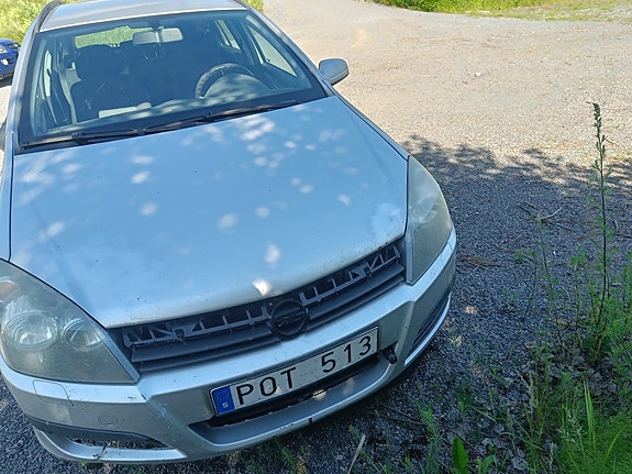 Opel Astra 4 of 8