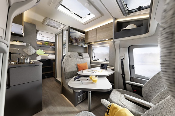 Dethleffs Globebus Performance 4x4  T46 4 of 13