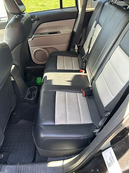 Jeep Compass 5 of 8