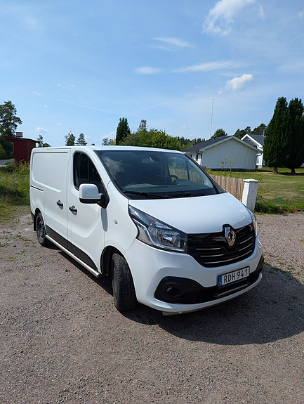 Renault Trafic 5 of 12