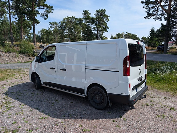 Renault Trafic 6 of 12