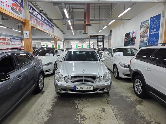 Mercedes-Benz E240 3 of 14