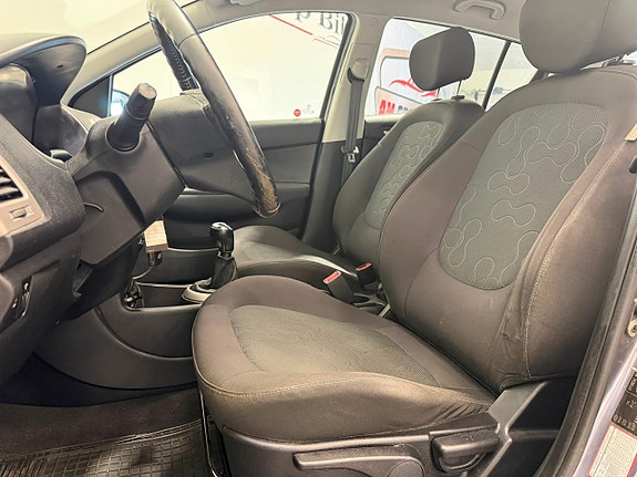 Hyundai i20 15 of 17