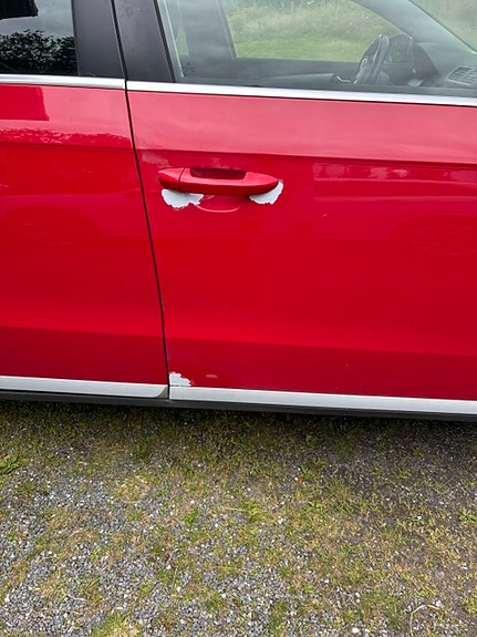 Volkswagen Passat Alltrack 2 of 5