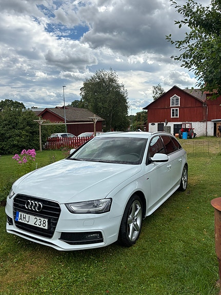 Audi A4 3 of 3