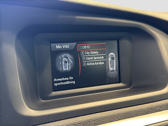Volvo V40 18 of 18
