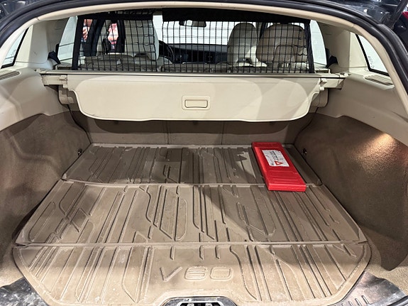 Volvo V60 22 of 23