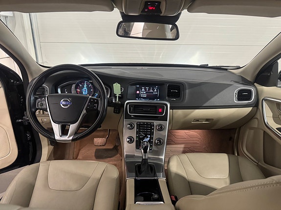 Volvo V60 11 of 23