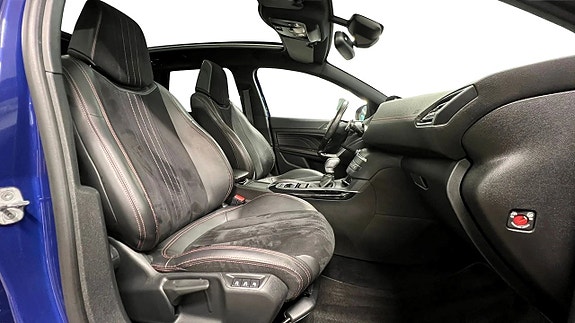 Peugeot 308 SW 15 of 27