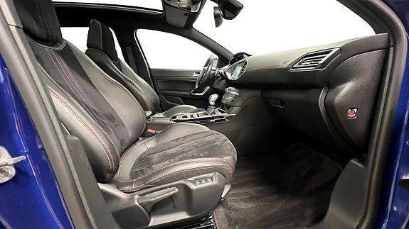 Peugeot 308 SW 16 of 27