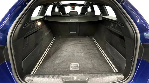 Peugeot 308 SW 13 of 27