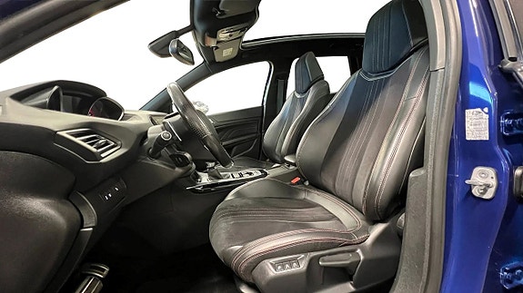 Peugeot 308 SW 10 of 27
