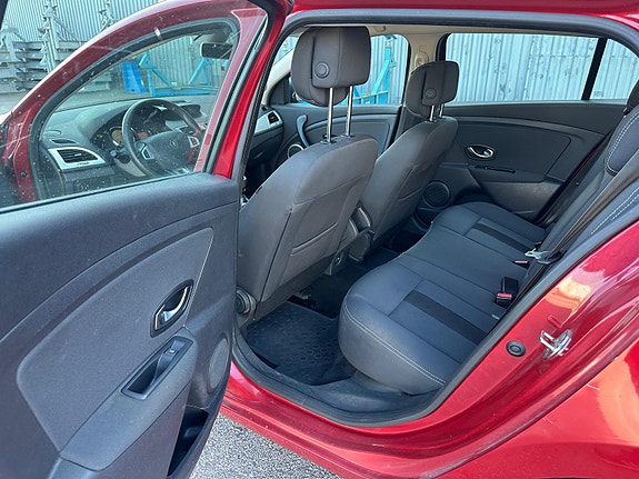Renault Megane III 9 of 13