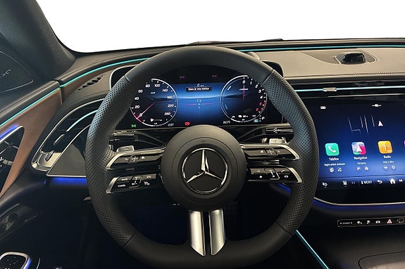 Mercedes-Benz E300 de 7 of 13