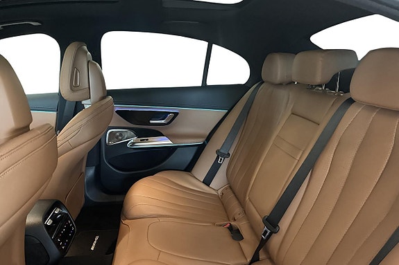 Mercedes-Benz E300 de 10 of 13